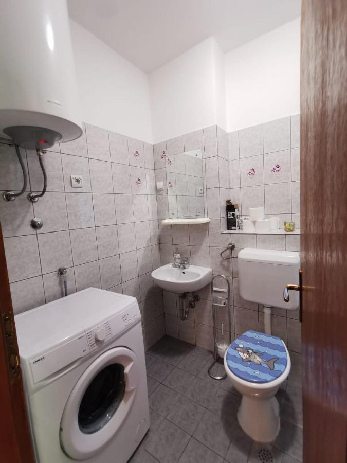 Apartament Omisalj Ngoại thất bức ảnh