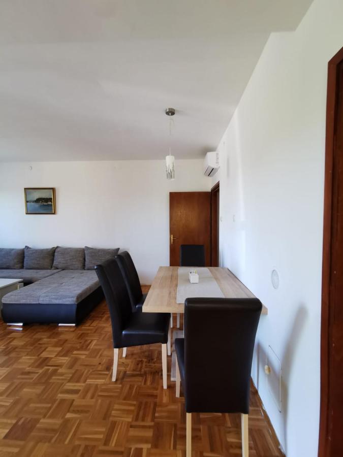 Apartament Omisalj Ngoại thất bức ảnh